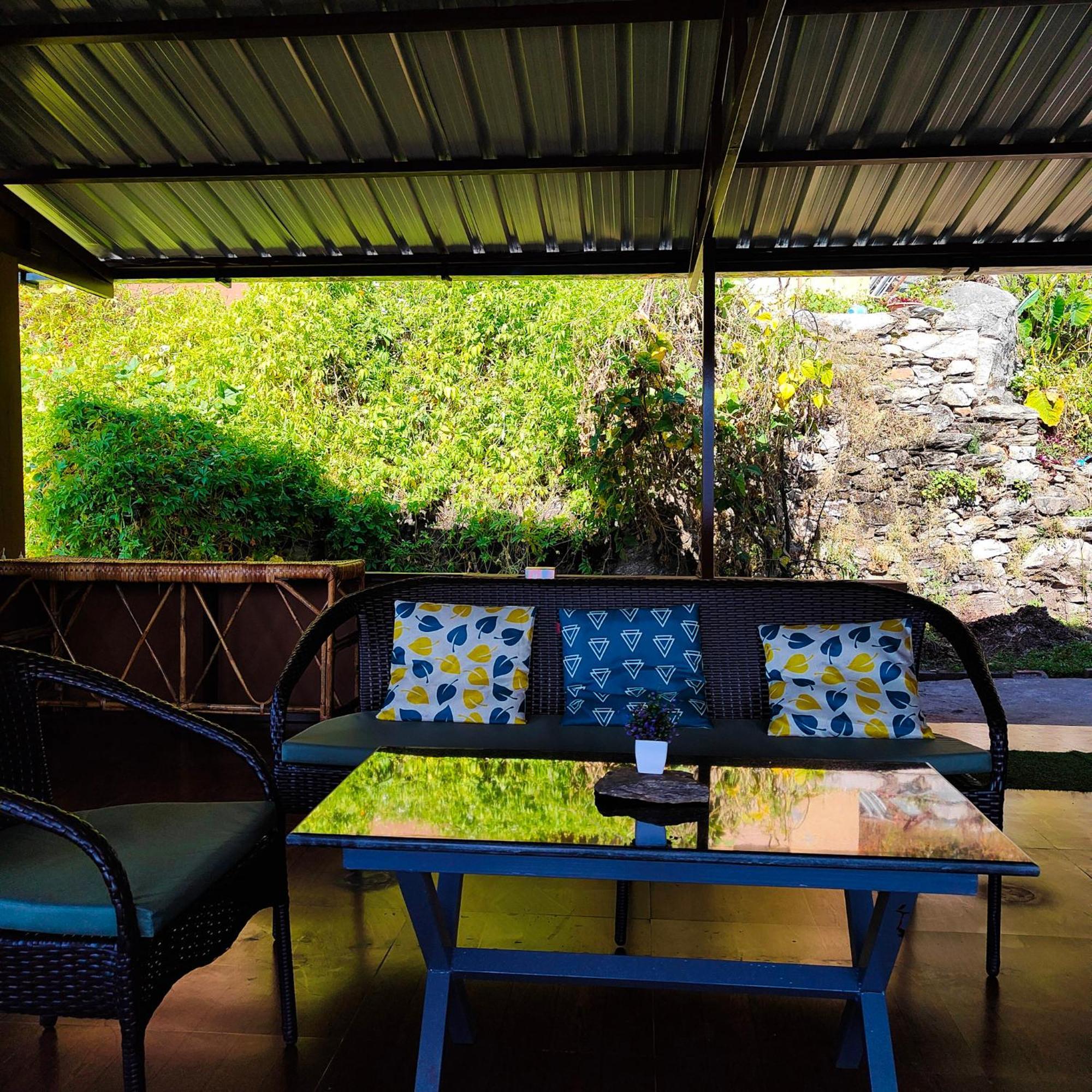 Cafe Buransh Sari Exterior foto
